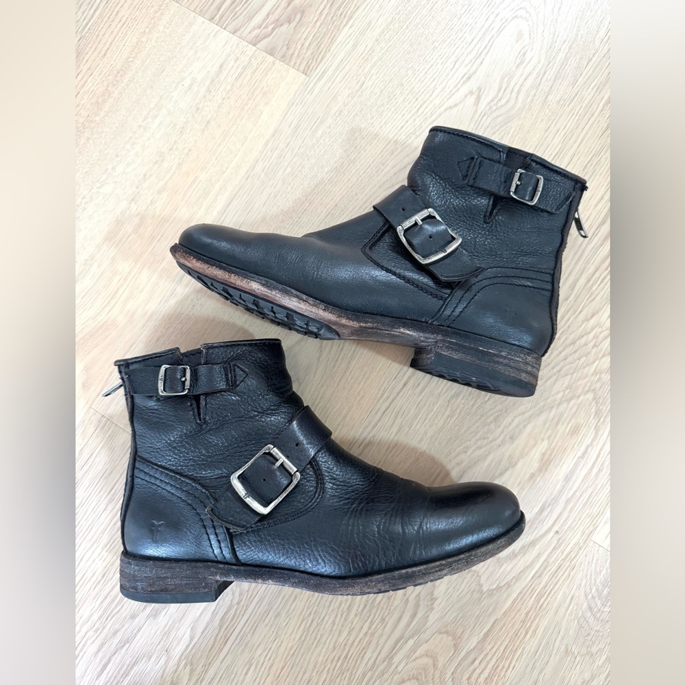 Frye‎ Vicky 6" Black Leather Side Zip Engineer Moto Boots Buckle Womens Size 7